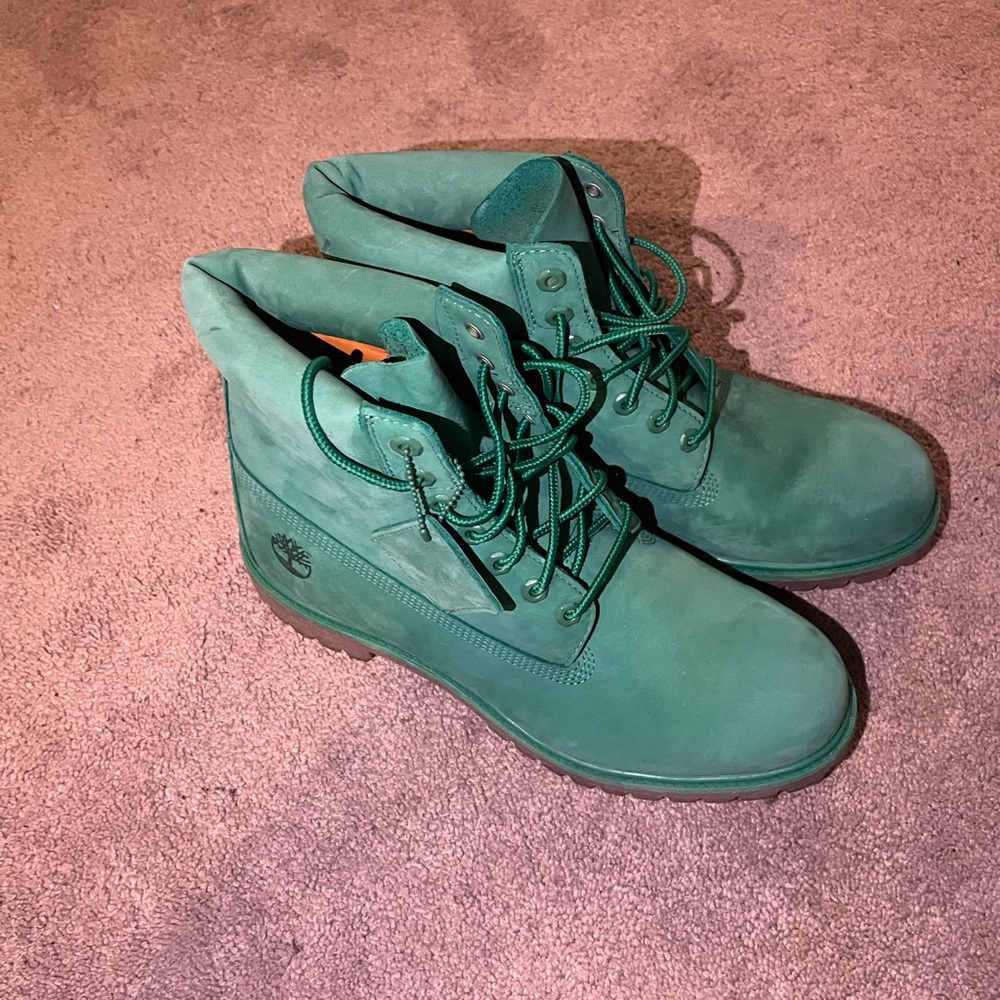 Timberland Green Nubuck Lace-Up Men's Boots - Picture 7 of 12